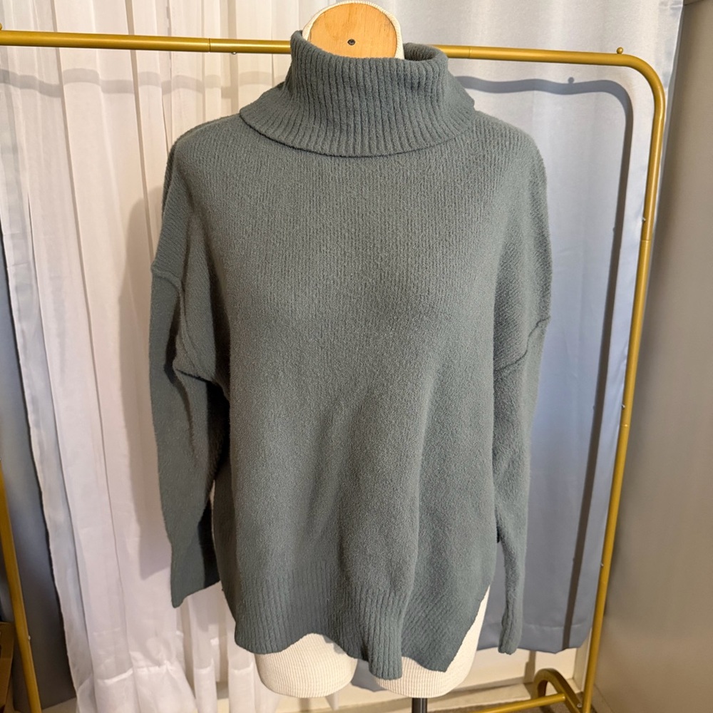 Aerie Women's Fuzzy Turtleneck Sweater - Blue Gray